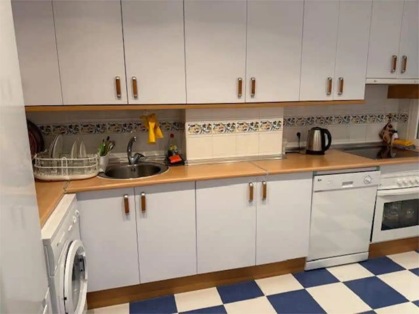 Flat for rent in Calahonda Kitchen of Flat for rent in Mijas with Heating, Private garden and Terrace