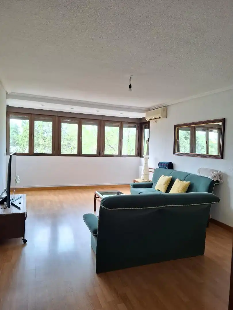 Sala de estar de Piso en venta en  Madrid Capital con Aire acondicionado