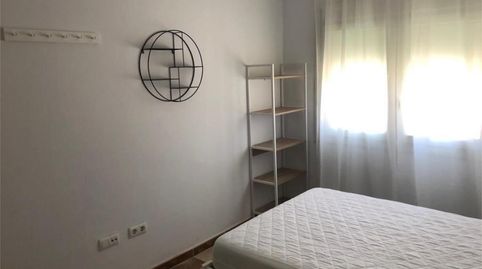 Foto 3 de Habitación en Calle Alicante, 2, La Banda - Campo de Fútbol, Chiclana de la Frontera