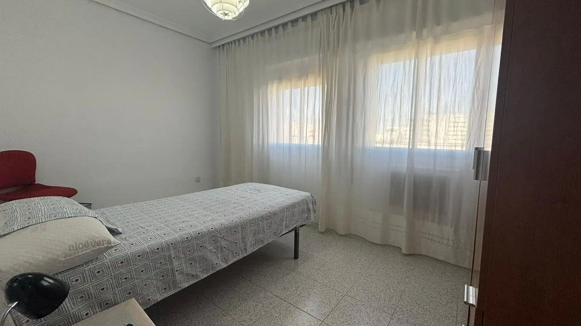 Piso de alquiler en Plaza Doctor Barraquer, 12, Doctor Barraquer - G. Renfe - Policlínico Habitación de Piso de alquiler en Sevilla con Aire acondicionado, Terraza y Amueblado