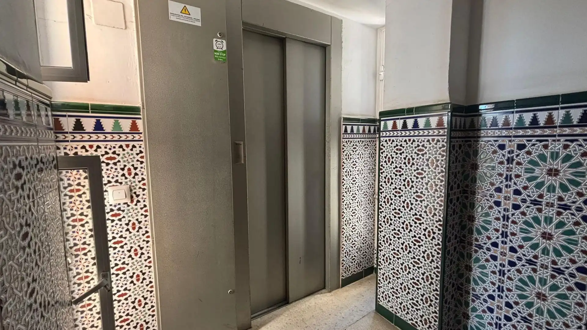 Piso de alquiler en Plaza Doctor Barraquer, 12, Doctor Barraquer - G. Renfe - Policlínico Piso de alquiler en Sevilla con Aire acondicionado, Terraza y Amueblado