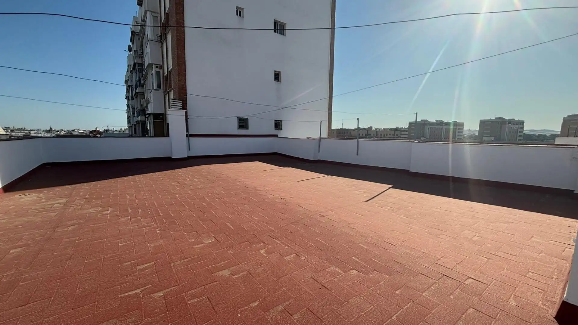 Piso de alquiler en Plaza Doctor Barraquer, 12, Doctor Barraquer - G. Renfe - Policlínico Terraza de Piso de alquiler en Sevilla con Aire acondicionado, Terraza y Amueblado
