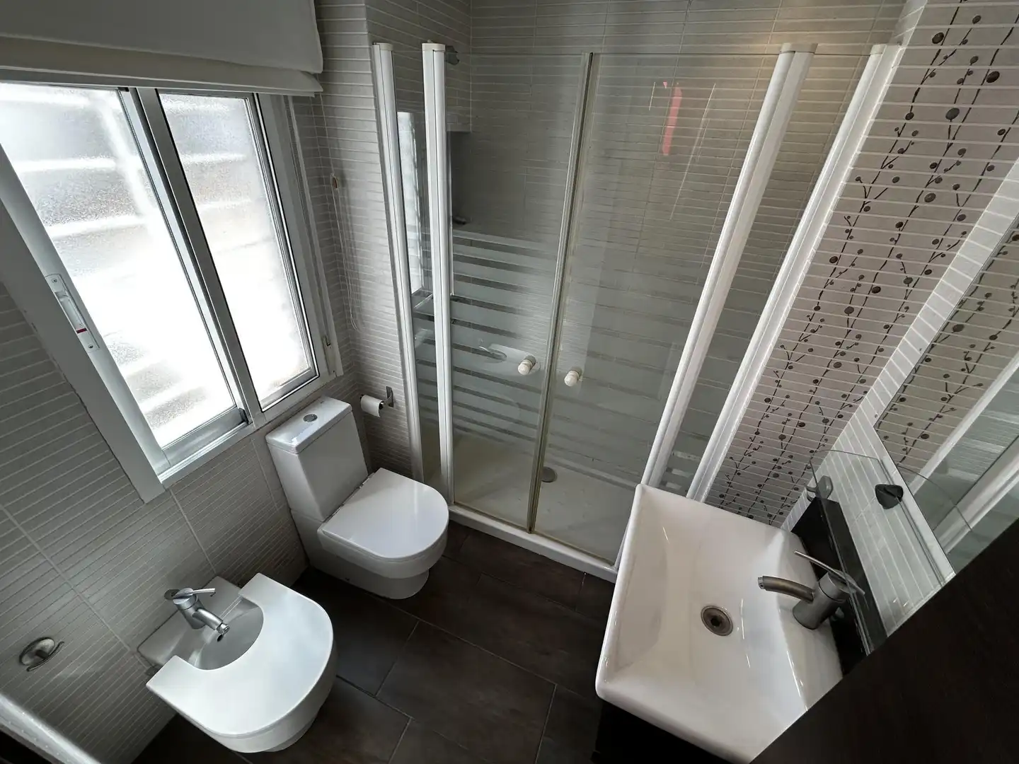Wohnung zum Verkauf in Carrer Dinamarca, 20, Voramar Badezimmer von Wohnung zum Verkauf in Benicasim / Benicàssim mit Klimaanlage, Heizung und Privatgarten