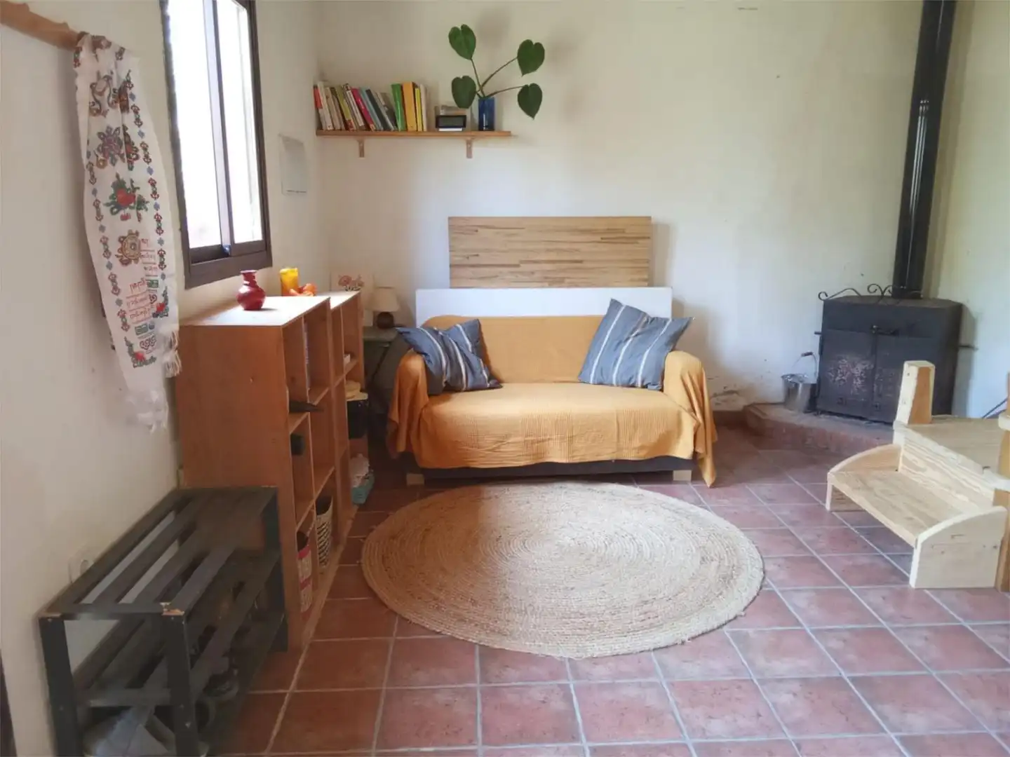 Wohnung zum Verkauf in Aldea el Collado, 2, Alájar Wohnzimmer von Wohnung zum Verkauf in Alájar mit Heizung, Privatgarten und Abstellraum