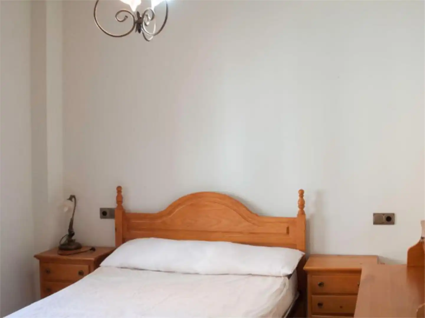 Bedroom of Flat for sale in Segura de la Sierra  with Air Conditioner and Balcony