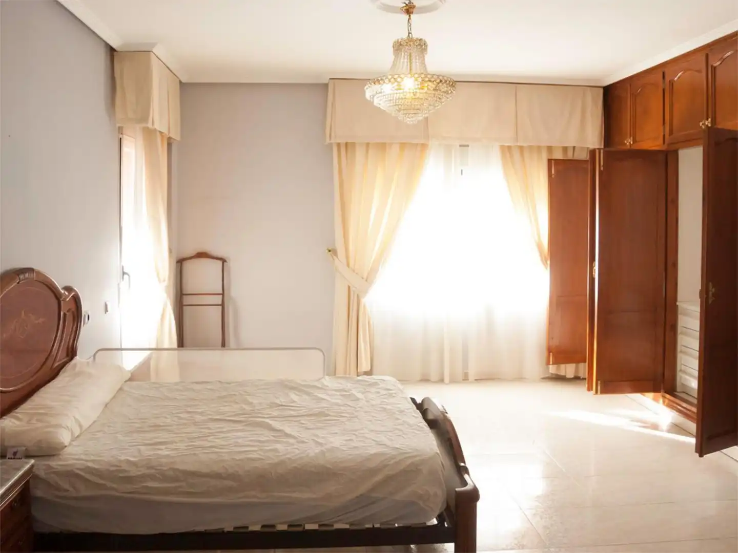 Bedroom of Flat for sale in Segura de la Sierra  with Air Conditioner and Balcony