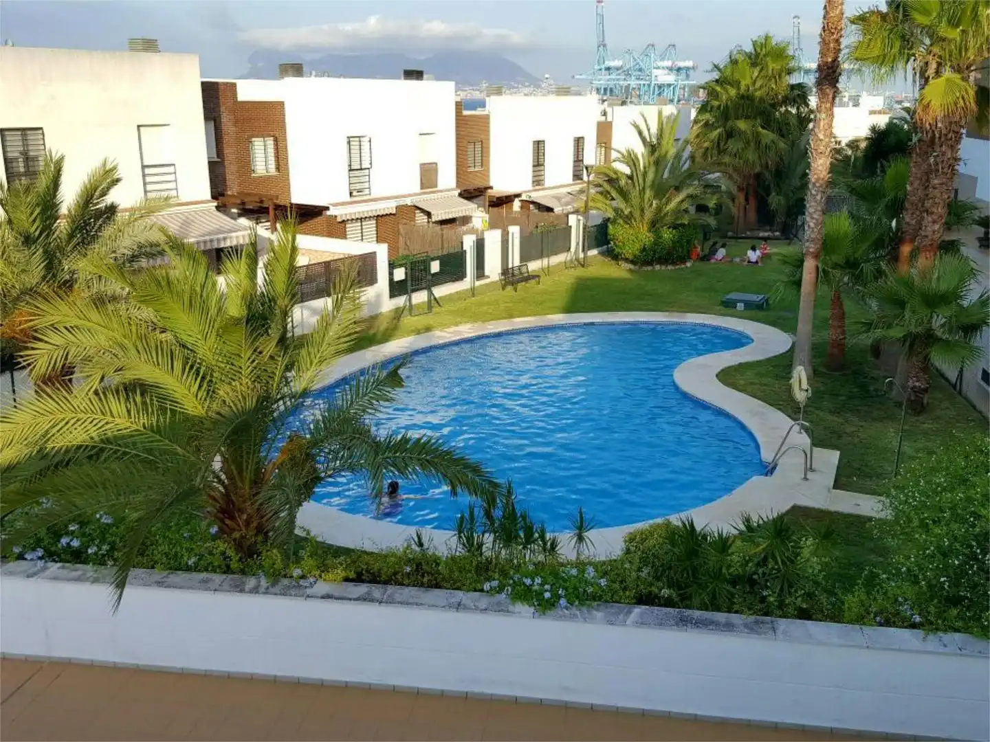 Swimming pool of Flat for sale in Algeciras  with Private garden, Terrace and Swimming Pool