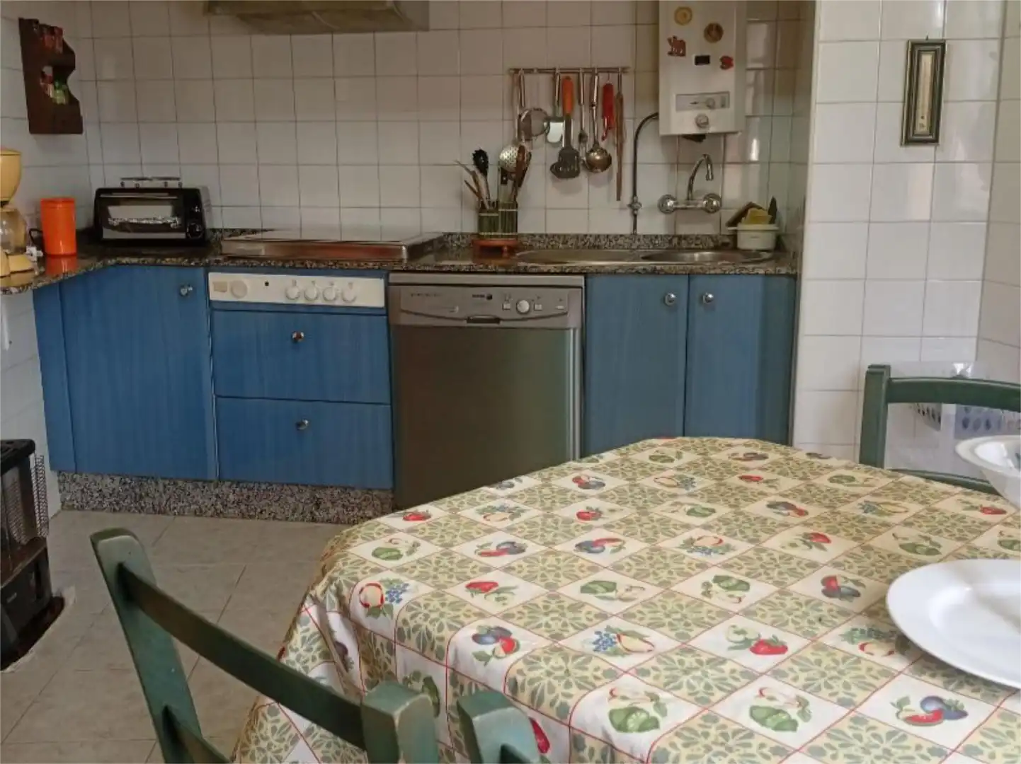 Casa o xalet en venda a Travesía Inguieiros, 12, A Guarda Cuina de Casa o xalet en venda en A Guarda amb Terrassa