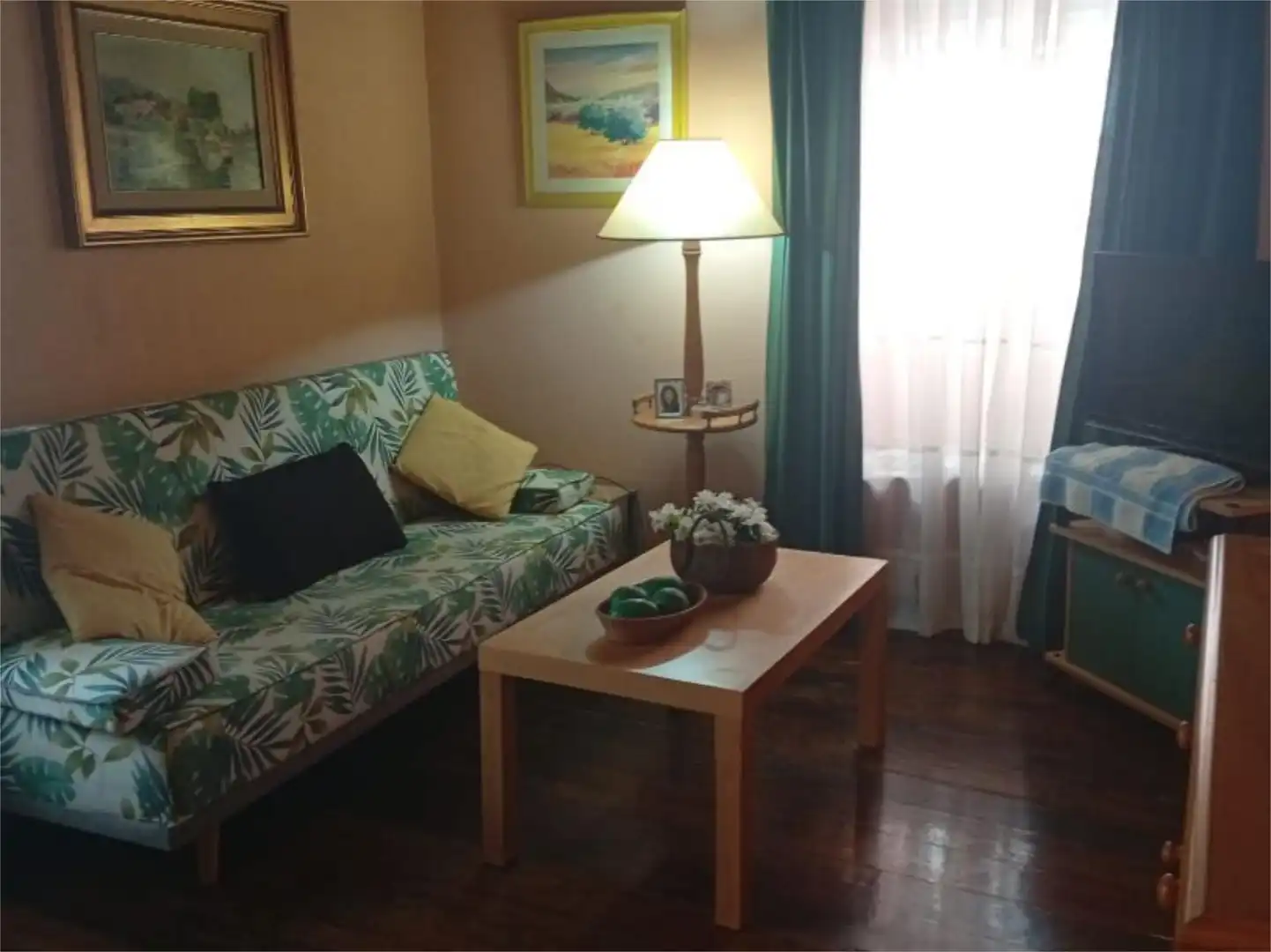 Casa o xalet en venda a Travesía Inguieiros, 12, A Guarda Sala d'estar de Casa o xalet en venda en A Guarda amb Terrassa