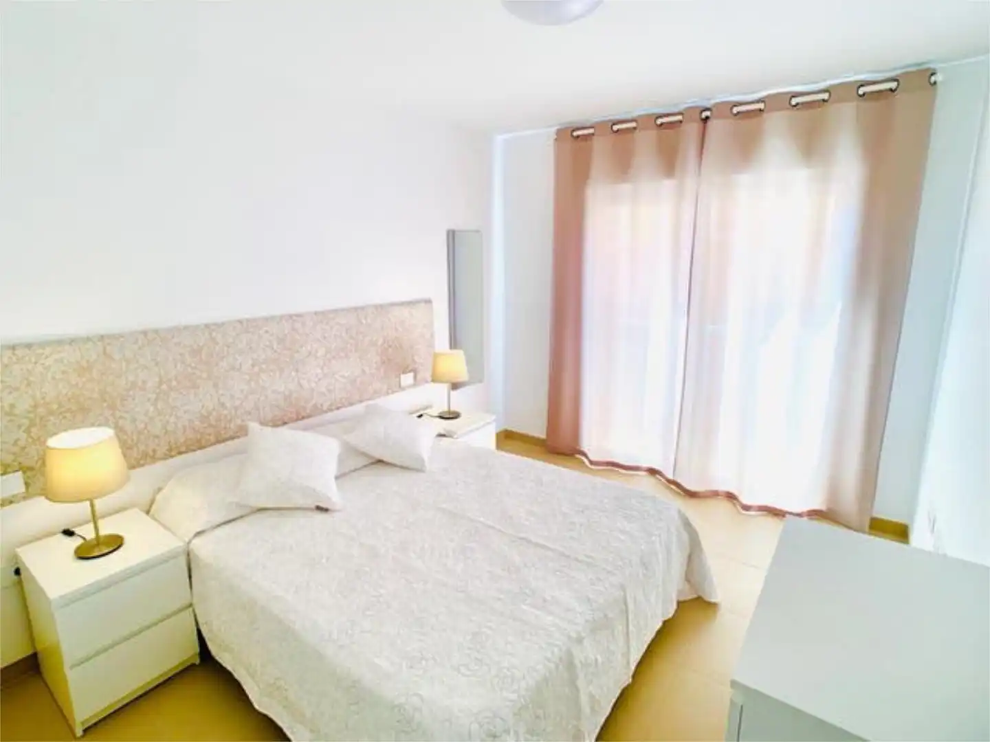 Apartament en venda a Las Rosas Dormitori de Apartament en venda en Arona amb Terrassa