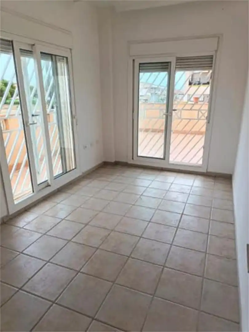 Casa o chalet en venta en Los Peñascos - El Salero - Los Imbernones Terraza de Casa o chalet en venta en San Pedro del Pinatar con Calefacción, Jardín privado y Terraza