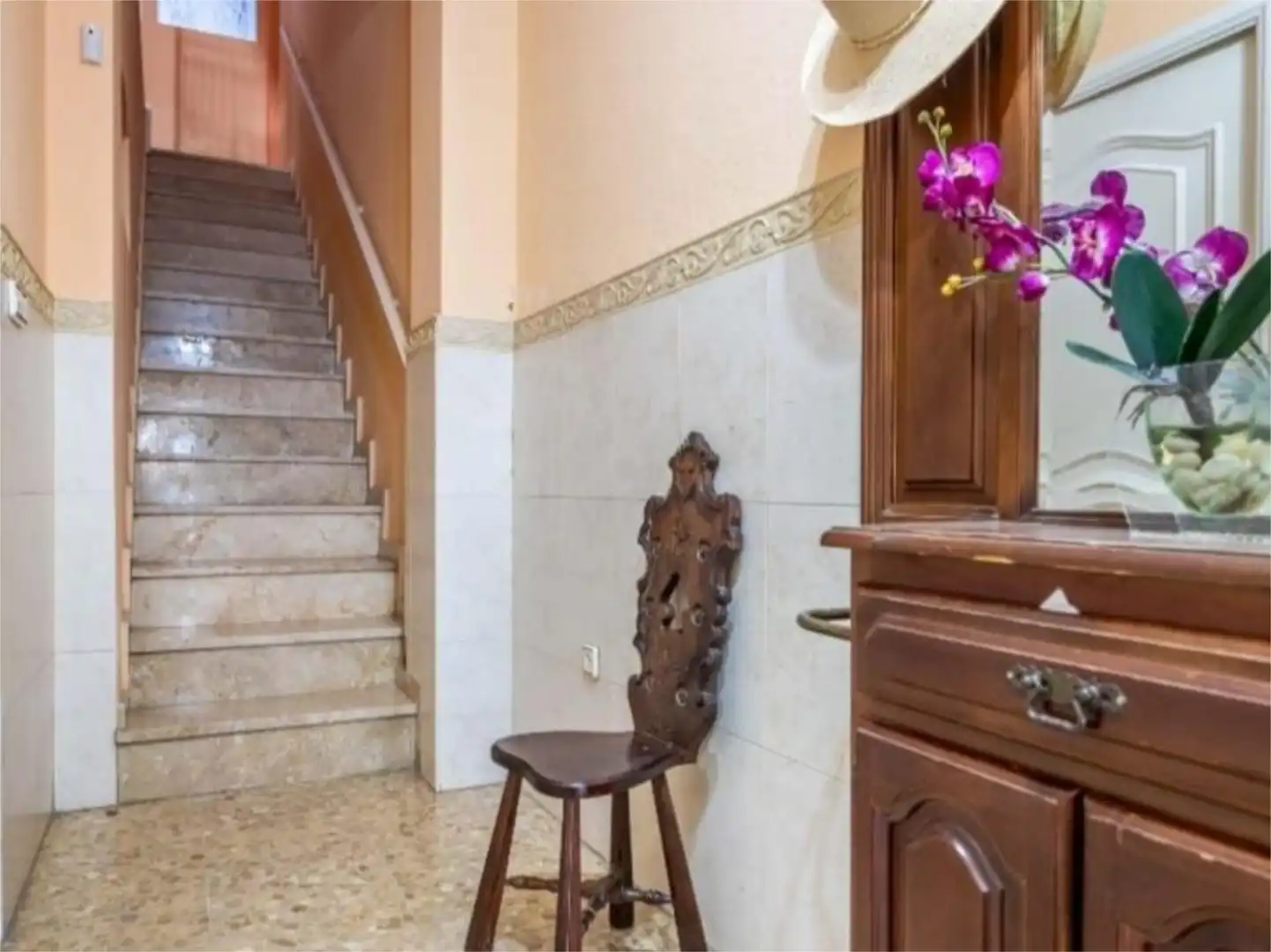 Einfamilien-Reihenhaus zum Verkauf in Calle Cristina Hoyos, 8, La Plata Einfamilien-Reihenhaus zum Verkauf in Sevilla Capital mit Klimaanlage, Terrasse und Balkon