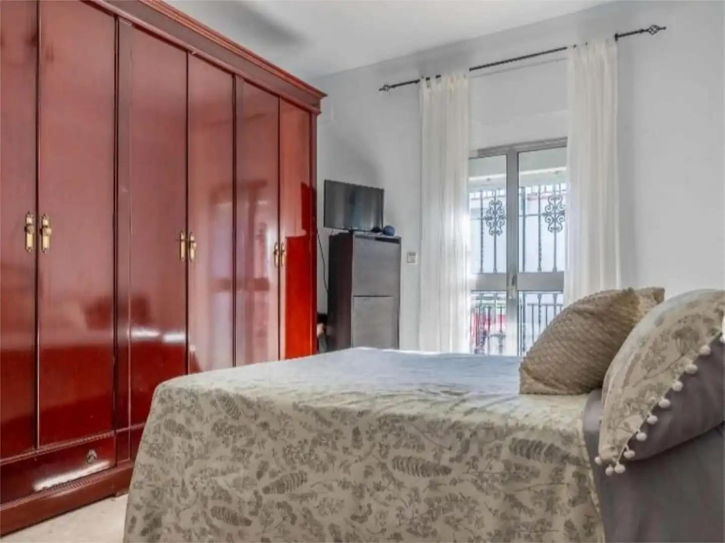 Einfamilien-Reihenhaus zum Verkauf in Calle Cristina Hoyos, 8, La Plata Schlafzimmer von Einfamilien-Reihenhaus zum Verkauf in Sevilla Capital mit Klimaanlage, Terrasse und Balkon
