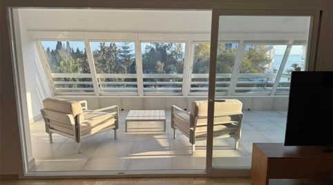 Foto 2 de Piso de alquiler en Avenida Arias Maldonado, 11, Playa Bajadilla - Puertos, Marbella