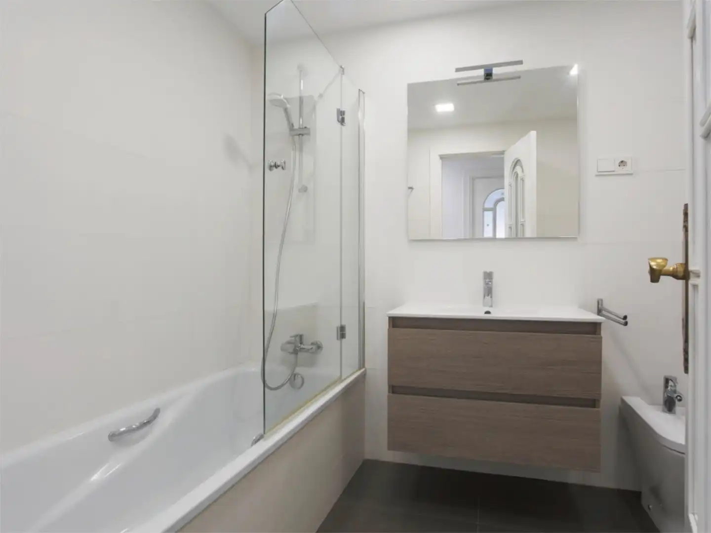 Flat for rent in Avenida Arias Maldonado, 11, Playa Bajadilla - Puertos Flat for rent in Avenida Arias Maldonado, 11, Playa Bajadilla - Puertos