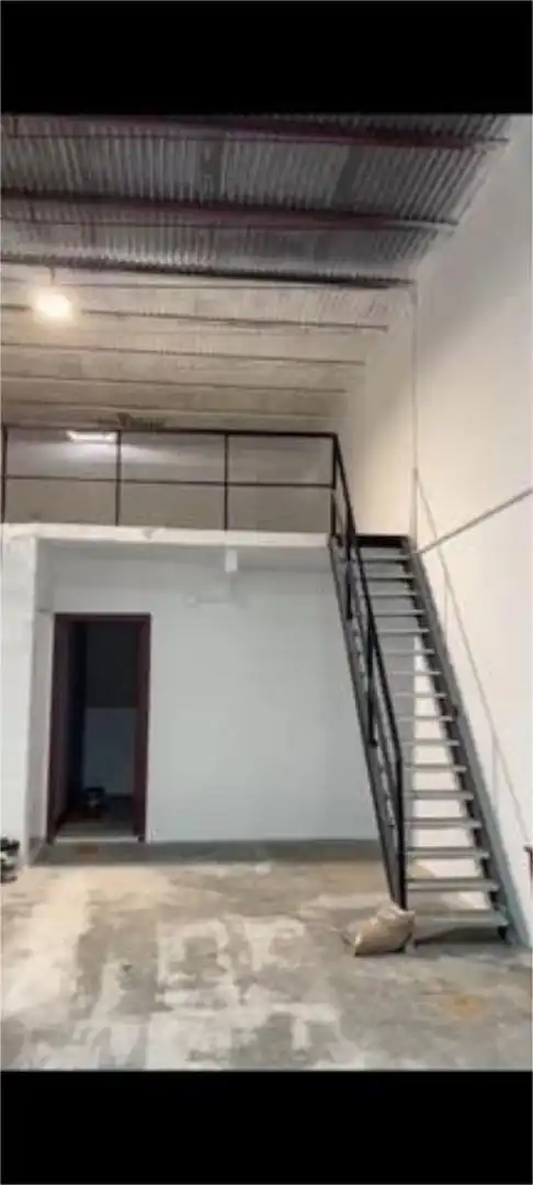 Nave industrial de alquiler en Pilas