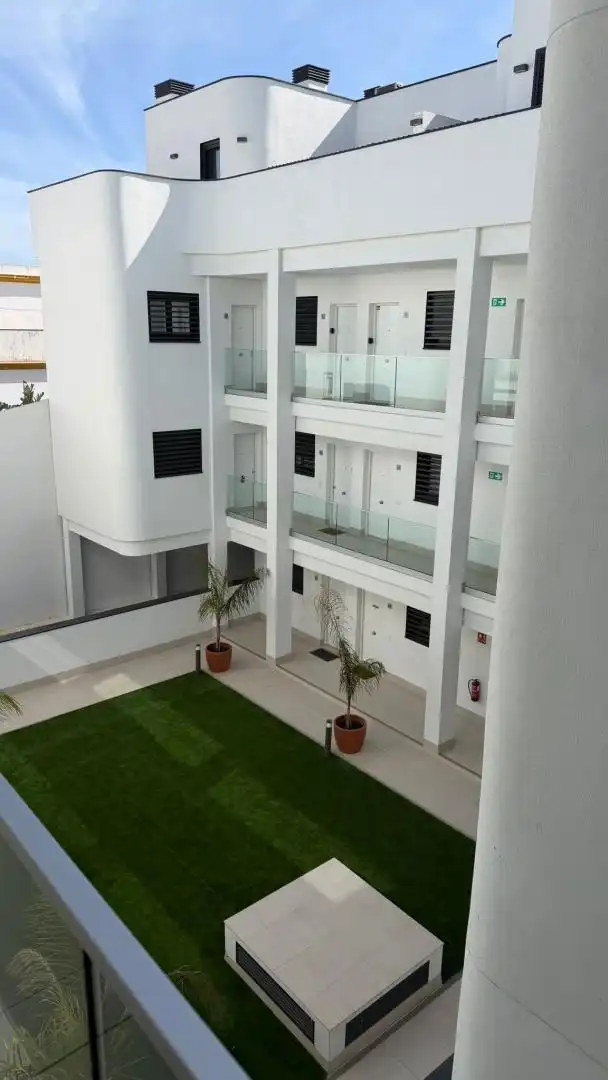 Vista exterior de Dúplex en venda en Tarifa amb Aire condicionat, Terrassa i Piscina