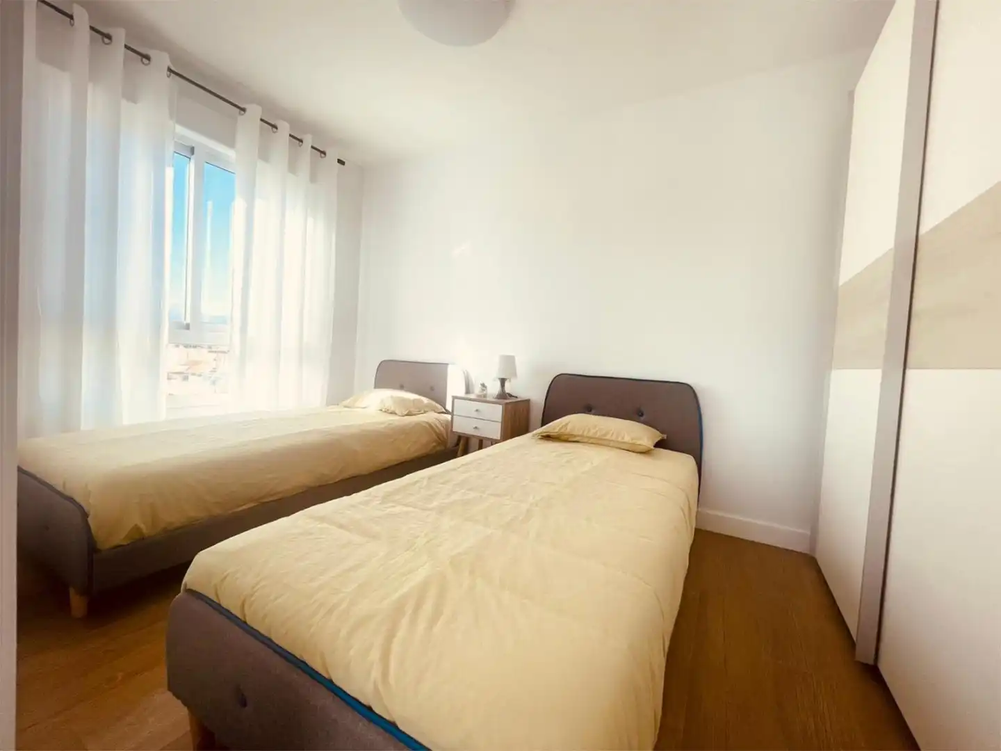 Wohnung zur Miete in San Andres, 78, Centro Schlafzimmer von Wohnung zur Miete in Vélez-Málaga mit Klimaanlage, Heizung und Möbliert