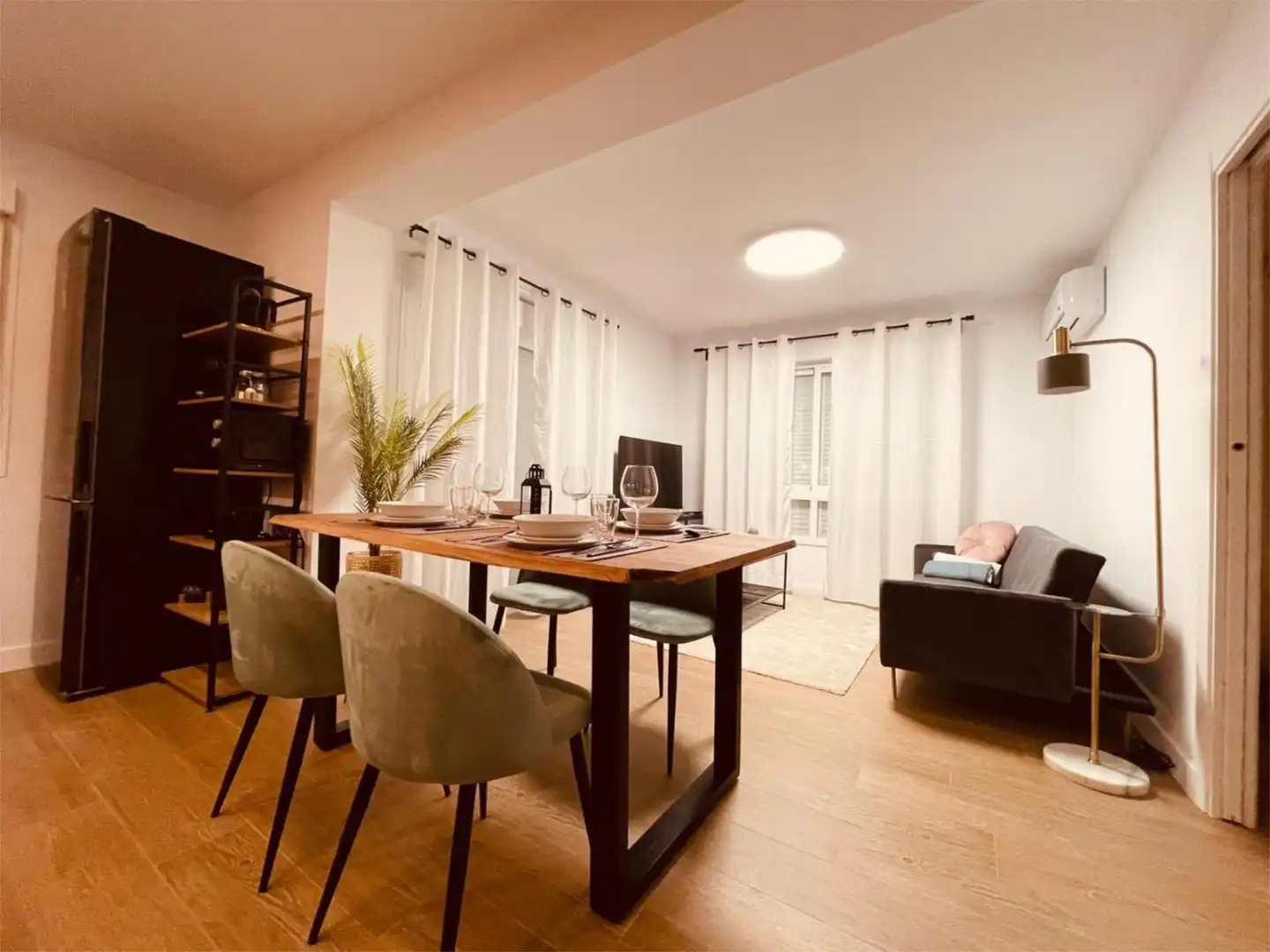 Wohnung zur Miete in San Andres, 78, Centro Wohnzimmer von Wohnung zur Miete in Vélez-Málaga mit Klimaanlage, Heizung und Möbliert