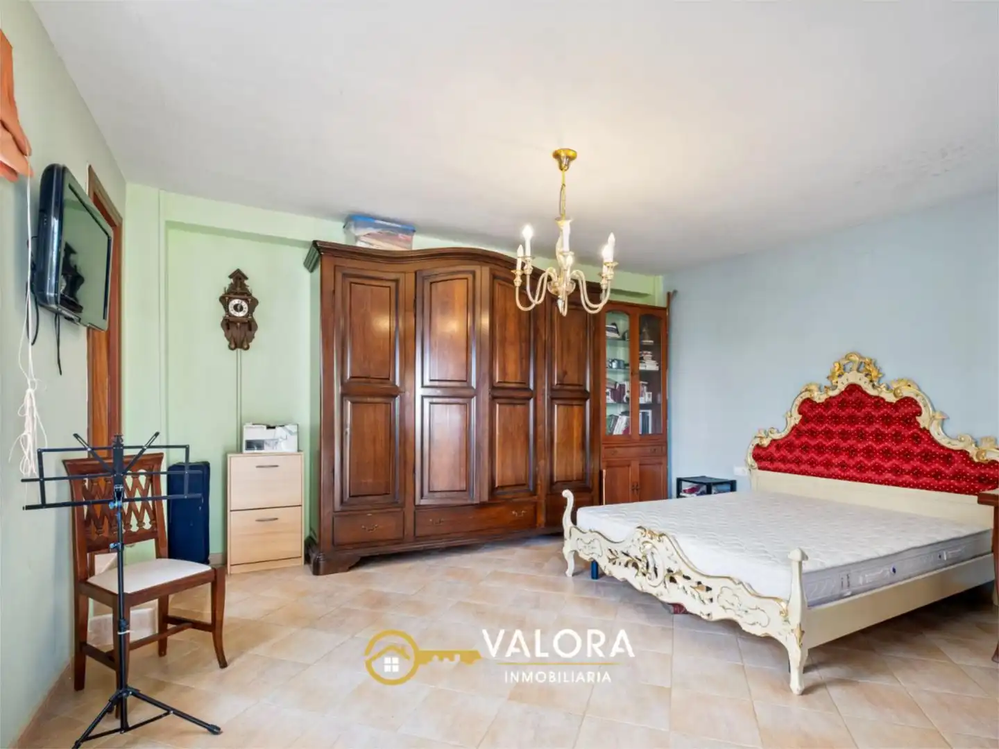 Casa o xalet en venda a Calle Antequera, 1, Pinos de Alhaurín Dormitori de Casa o xalet en venda en Alhaurín de la Torre amb Calefacció, Jardí privat i Terrassa