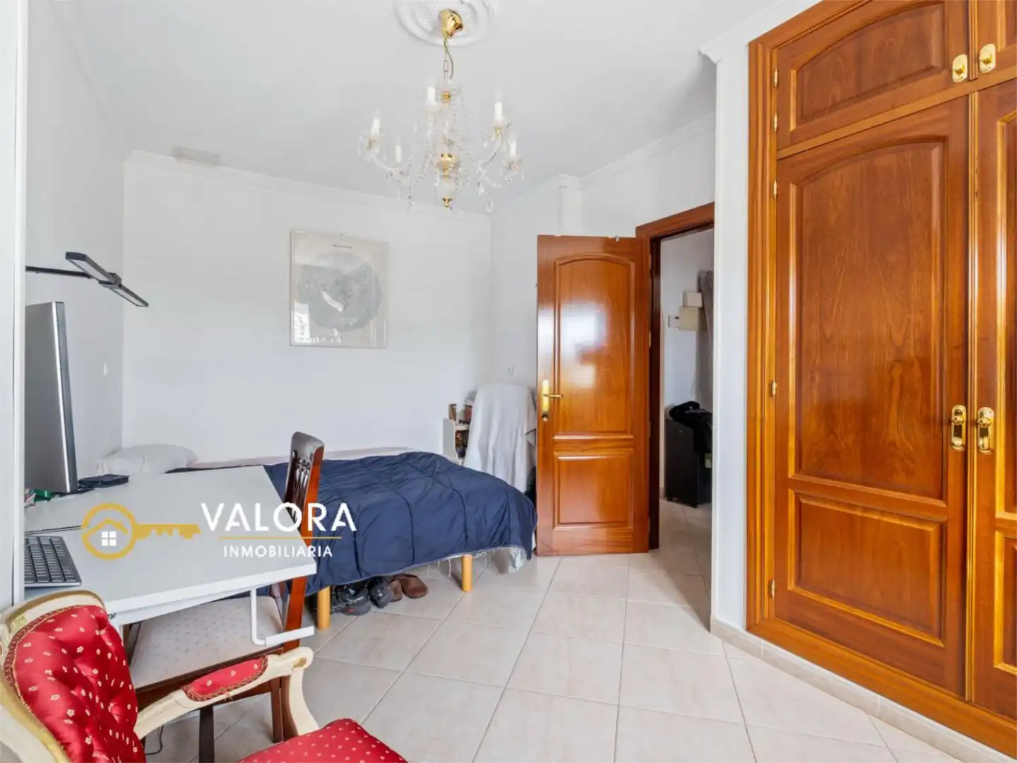 Casa o xalet en venda a Calle Antequera, 1, Pinos de Alhaurín Dormitori de Casa o xalet en venda en Alhaurín de la Torre amb Calefacció, Jardí privat i Terrassa