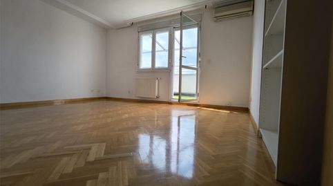 Photo 2 of Flat for rent in Calle Laguna Negra, 13, Horcajo, Madrid Capital