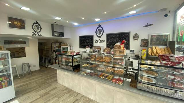 Local comercial en Alquiler en Calle Alcalde J. Fernández Cuervo, 2 en El Carrascal