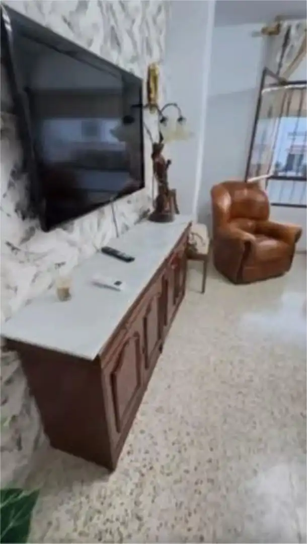 Sala de estar de Piso en venta en Antequera con Calefacción, Terraza y Trastero
