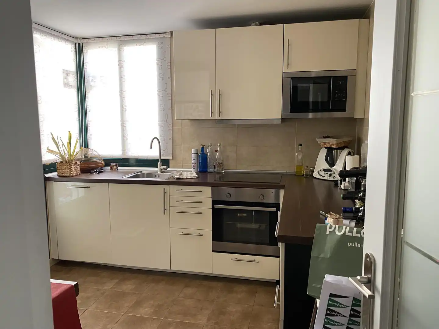 Kitchen of Flat for rent in  Palma de Mallorca  with Air Conditioner, Terrace and Swimming Pool