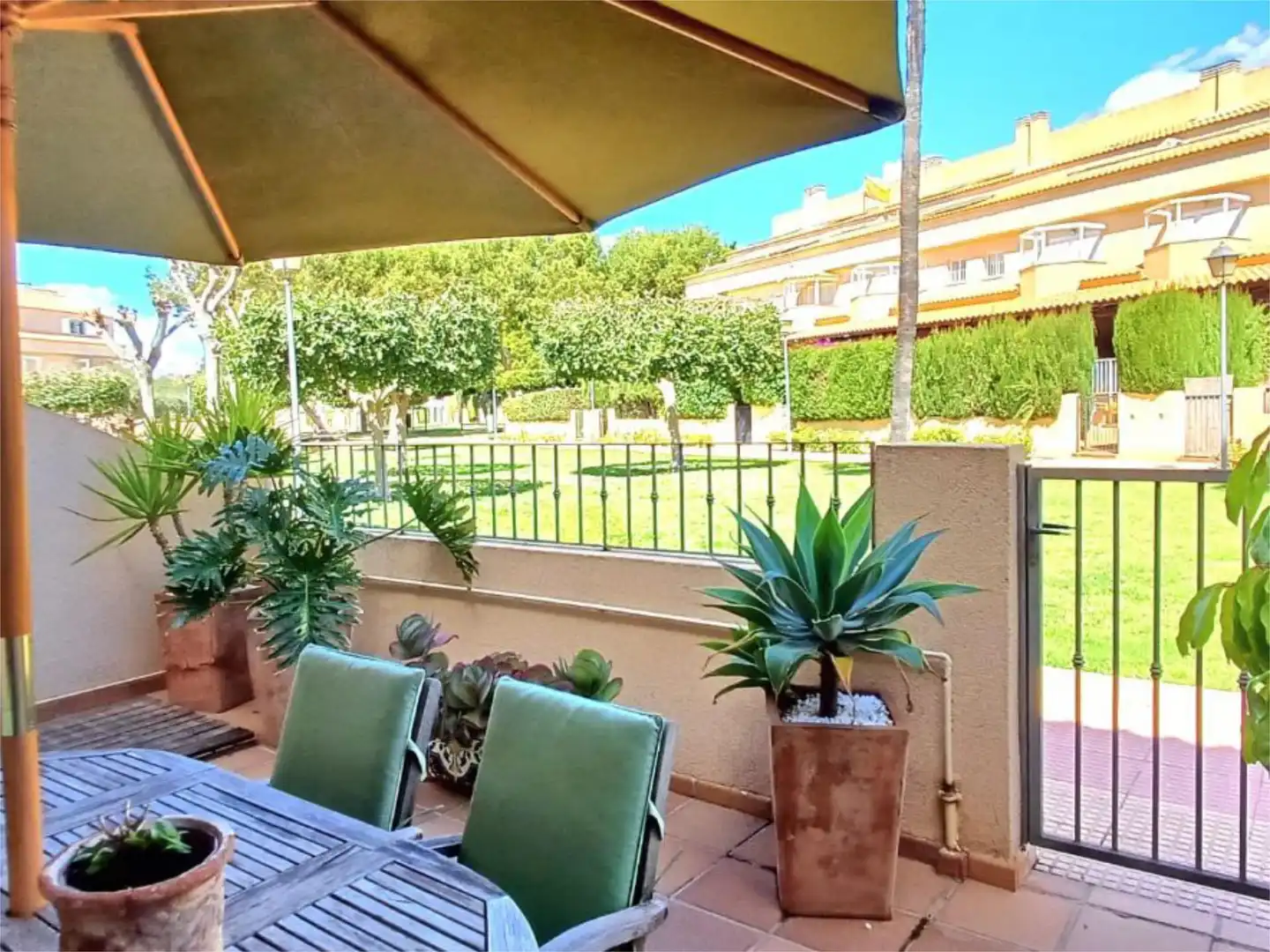 Detached homes for sale in Avinguda del Fabraquer, 4, Playa Muchavista Terrace of Detached homes for sale in El Campello with Air Conditioner, Heating and Private garden