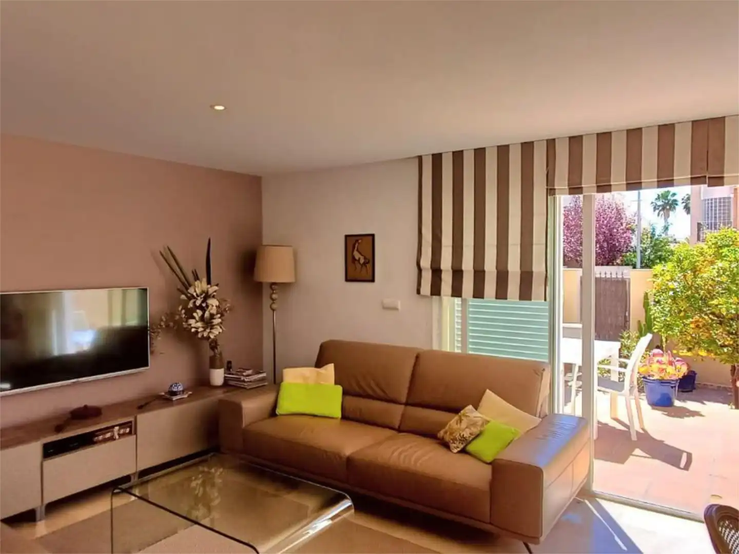 Detached homes for sale in Avinguda del Fabraquer, 4, Playa Muchavista Living room of Detached homes for sale in El Campello with Air Conditioner, Heating and Private garden