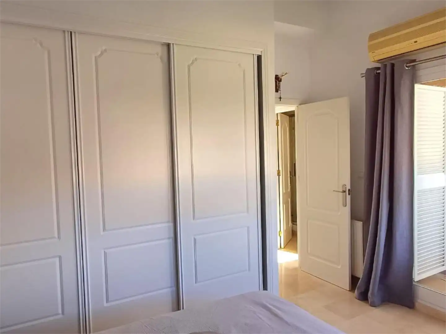Detached homes for sale in Avinguda del Fabraquer, 4, Playa Muchavista Bedroom of Detached homes for sale in El Campello with Air Conditioner, Heating and Private garden