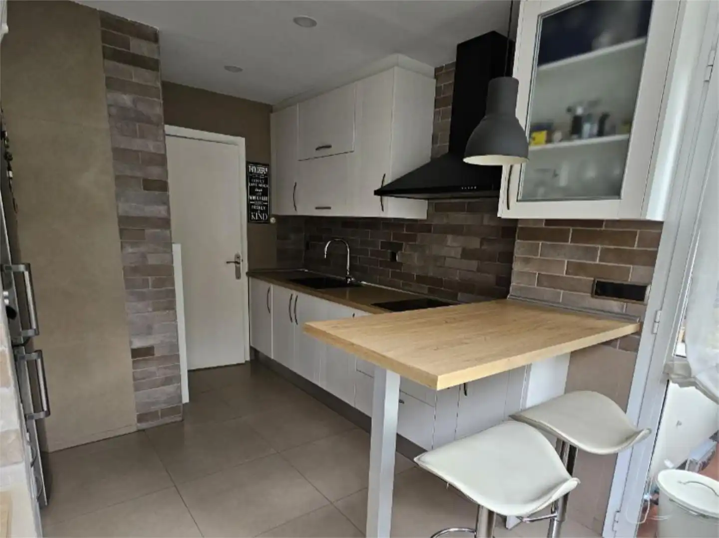 Kitchen of Flat for sale in  Madrid Capital  with Terrace and Balcony