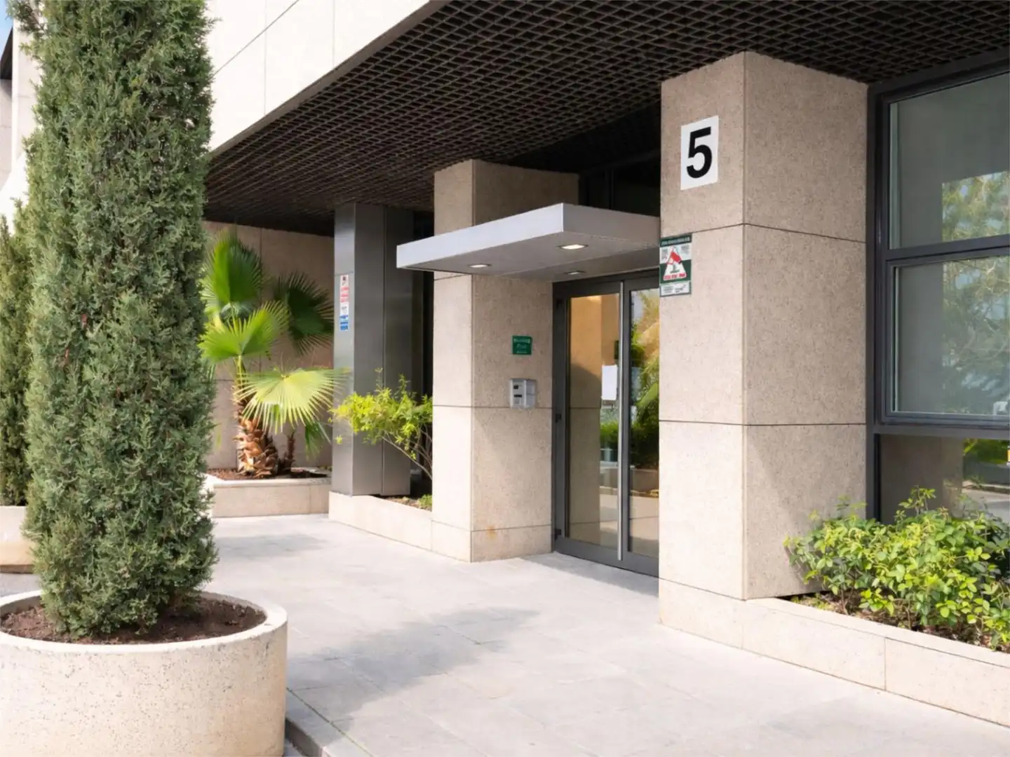 Flat for rent in Avenida del Cerro del Águila, 3, Polígono Industrial Sur