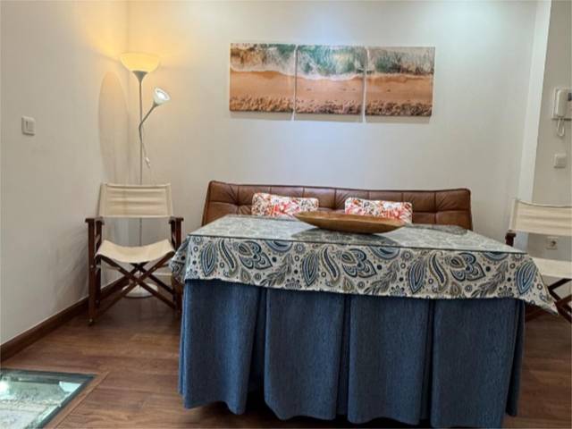 Apartamento en Alquiler en Avenida de Poniente, 4 en Poniente