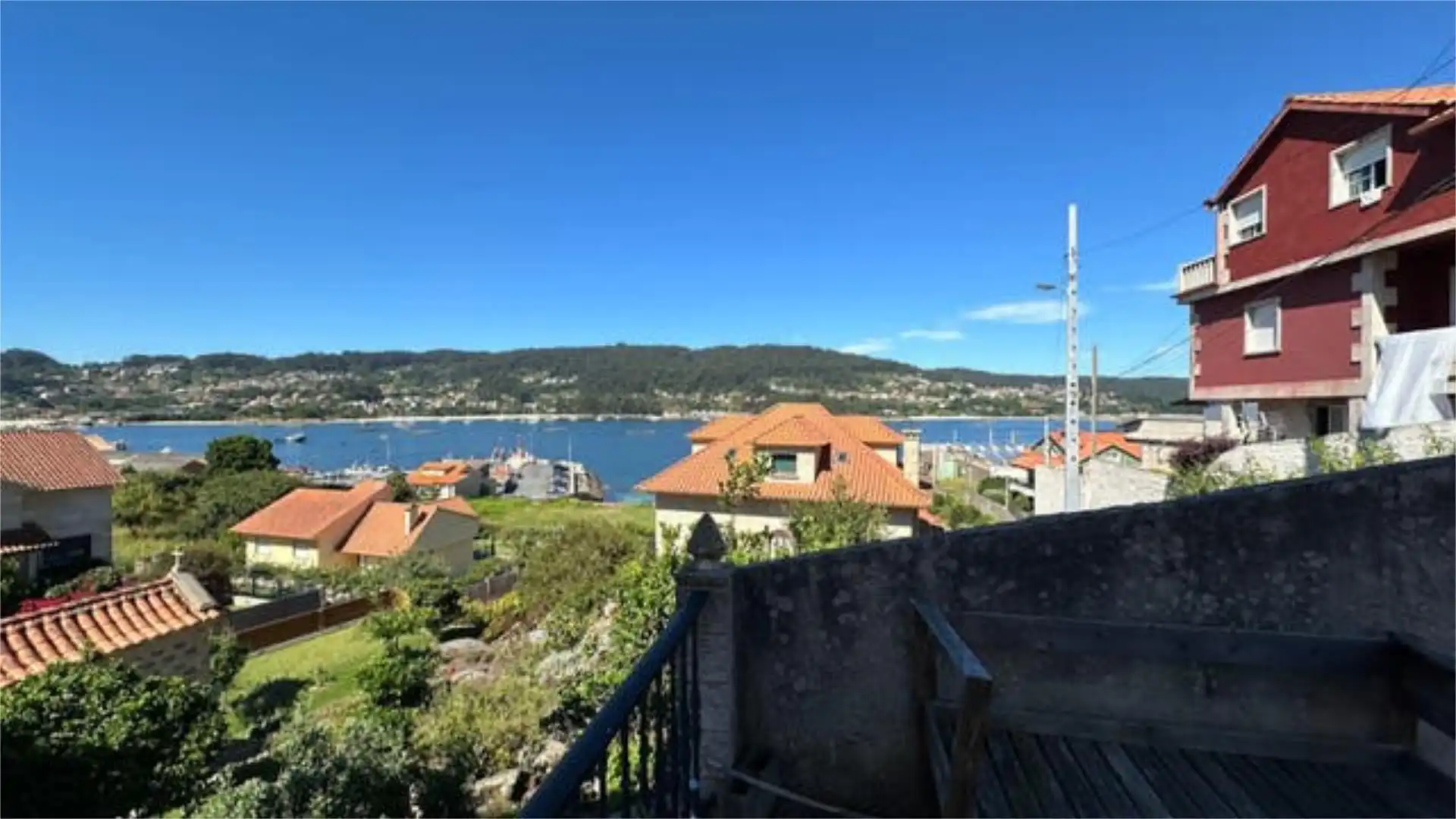 Exterior view of Detached homes for sale in Cangas 