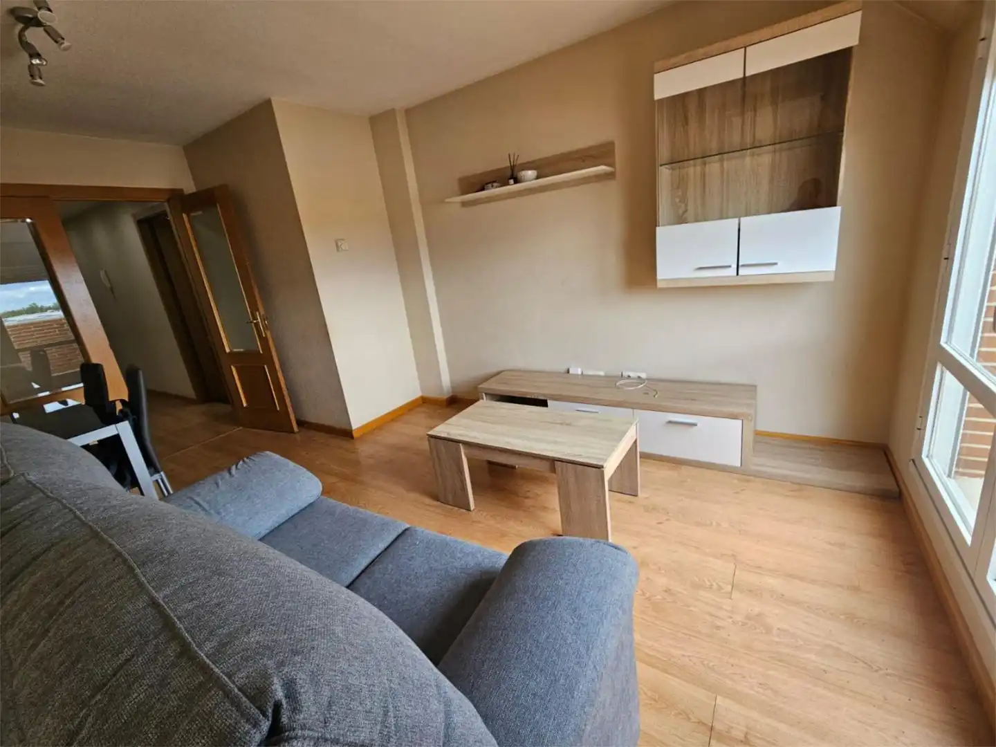 Living room of Flat for rent in Benavente  with Heating, Parquet flooring and Terrace