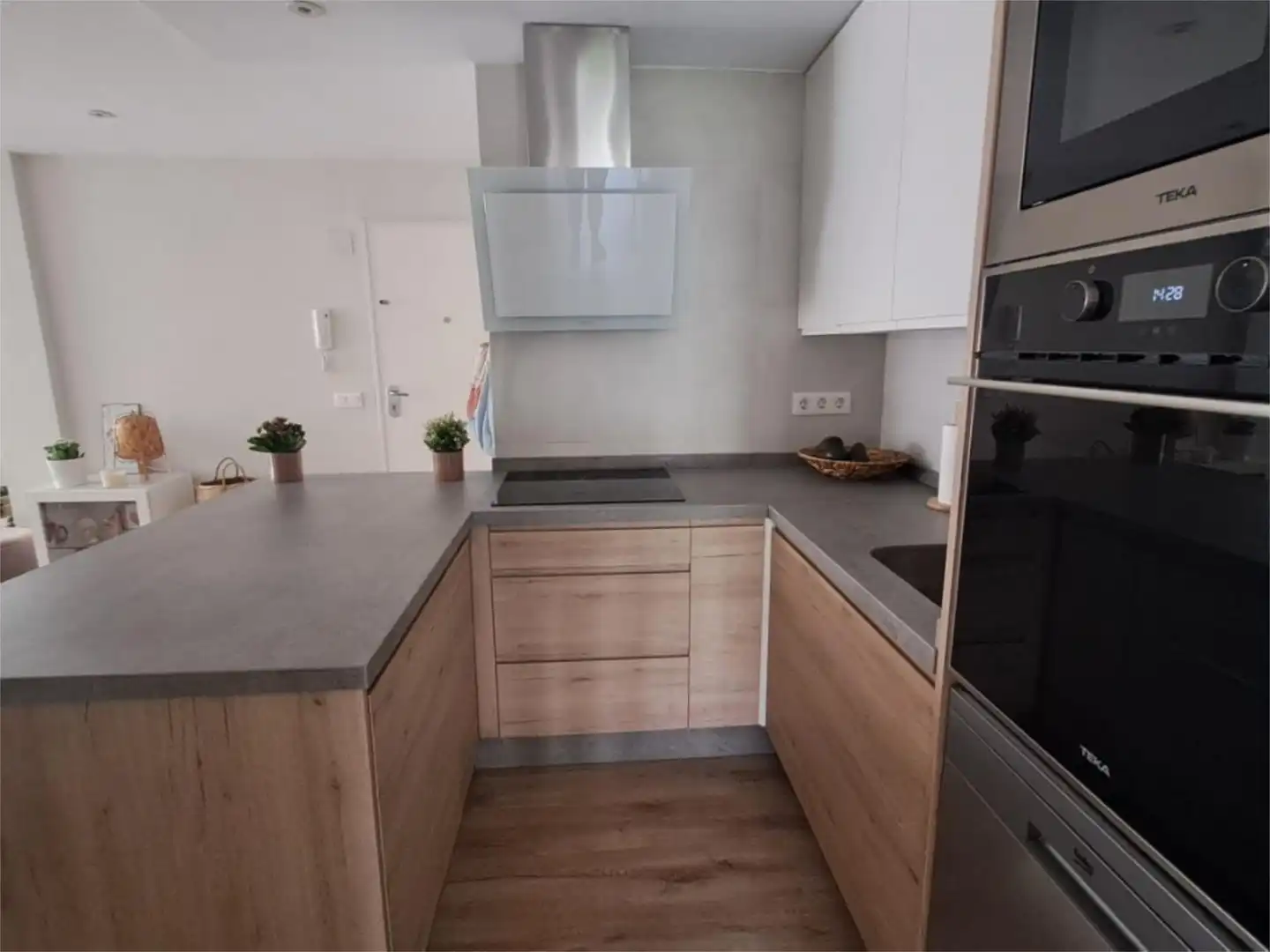 Flat for rent in Calle Sor Milagros, 4, Triana Oeste Kitchen of Flat for rent in Sevilla Capital with Air Conditioner and Balcony