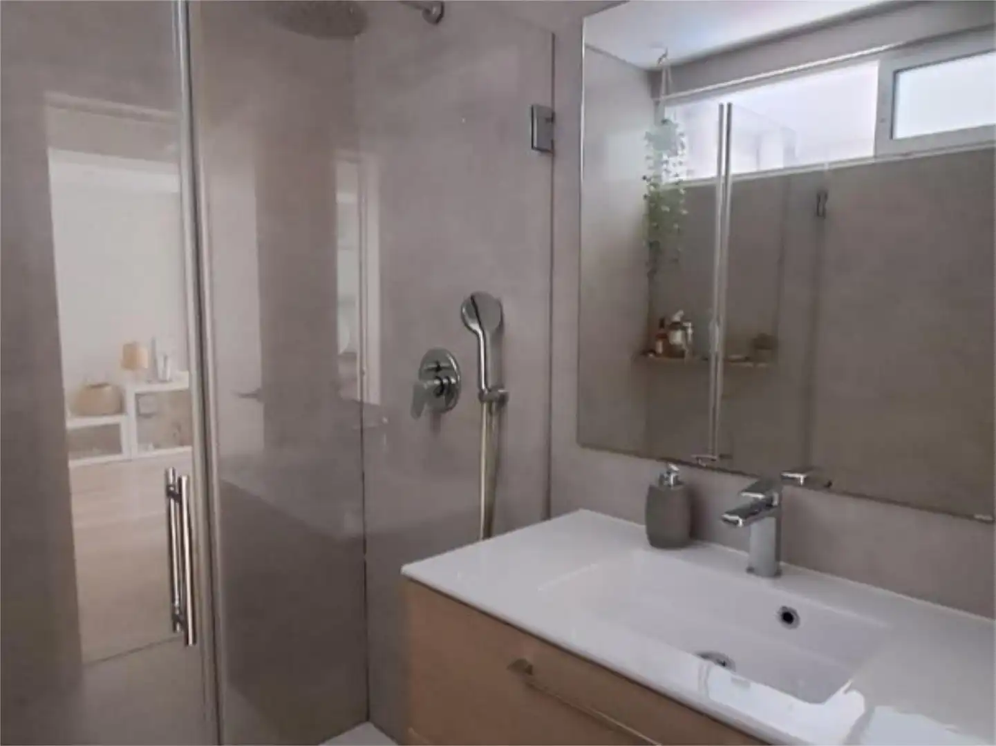 Flat for rent in Calle Sor Milagros, 4, Triana Oeste Bathroom of Flat for rent in Sevilla Capital with Air Conditioner and Balcony