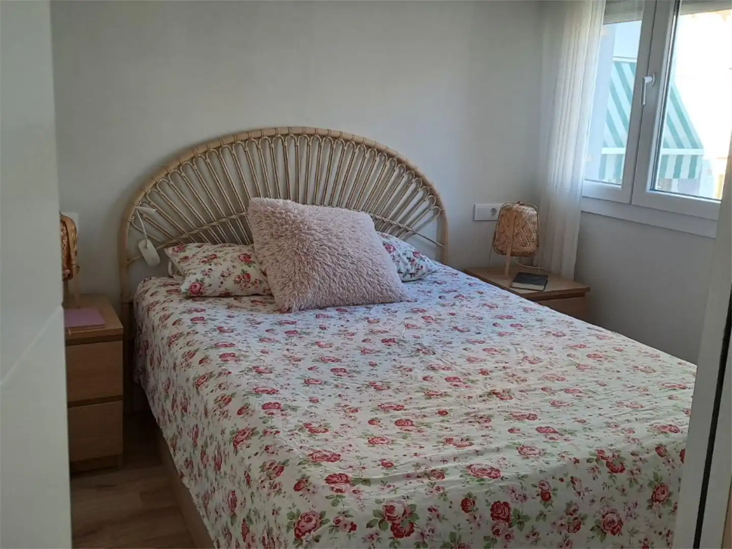 Flat for rent in Calle Sor Milagros, 4, Triana Oeste Bedroom of Flat for rent in Sevilla Capital with Air Conditioner and Balcony