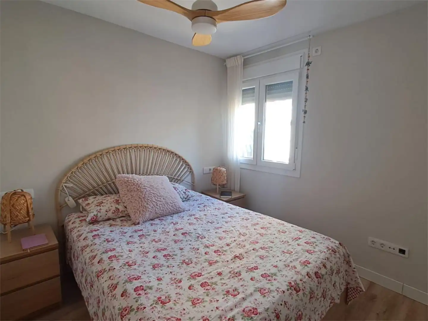 Flat for rent in Calle Sor Milagros, 4, Triana Oeste Bedroom of Flat for rent in Sevilla Capital with Air Conditioner and Balcony