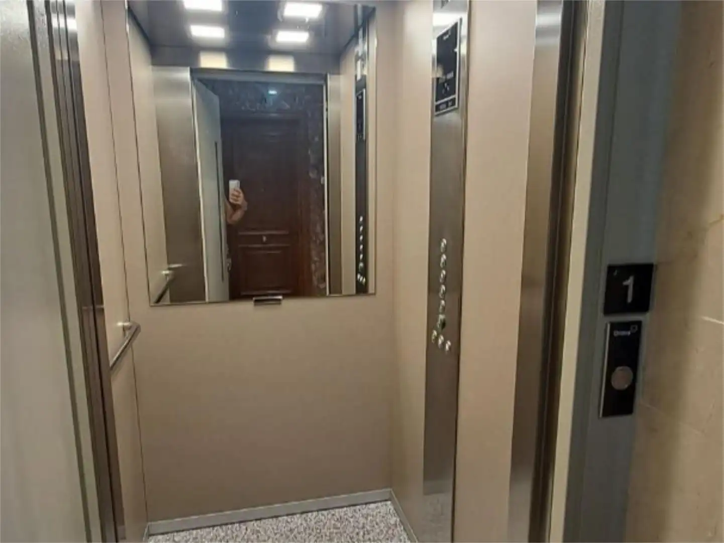 Flat for rent in Calle Sor Milagros, 4, Triana Oeste Flat for rent in Sevilla Capital with Air Conditioner and Balcony