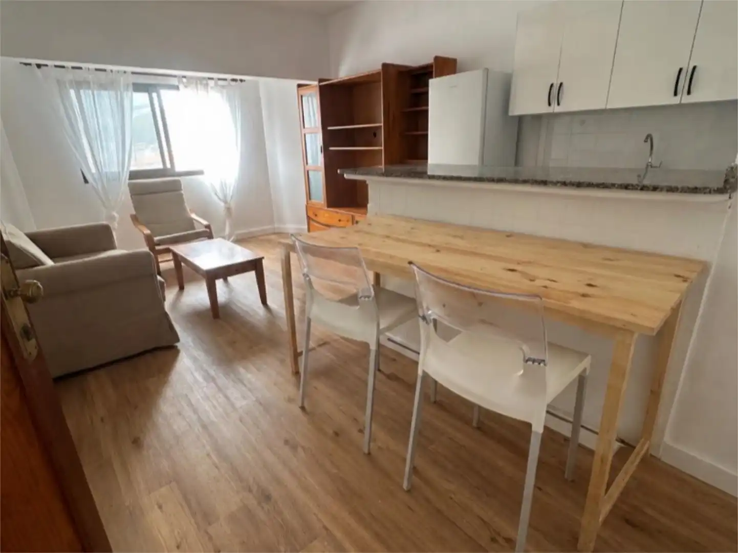 Comedor de Apartamento de alquiler en Arucas con Parquet y Amueblado