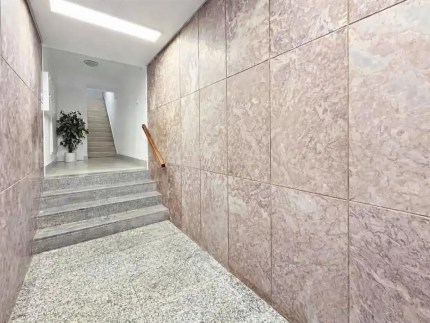 Pis de lloguer en A Coruña Capital  amb Parquet, Terrassa i Moblat