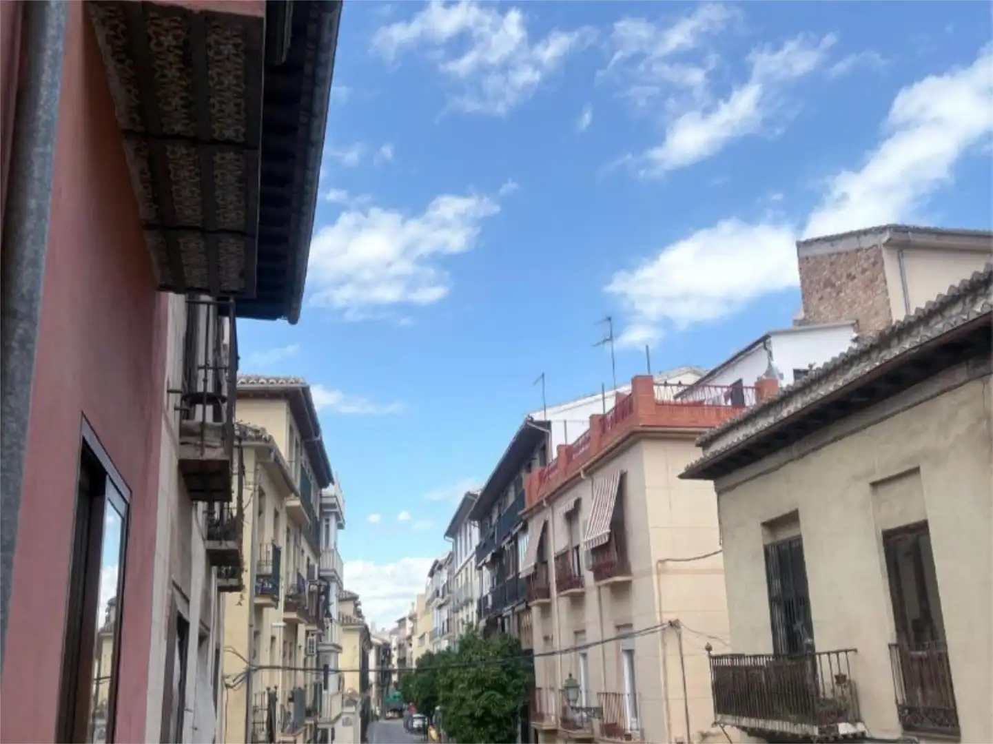 Vista exterior de Pis de lloguer en  Granada Capital amb Aire condicionat, Calefacció i Parquet