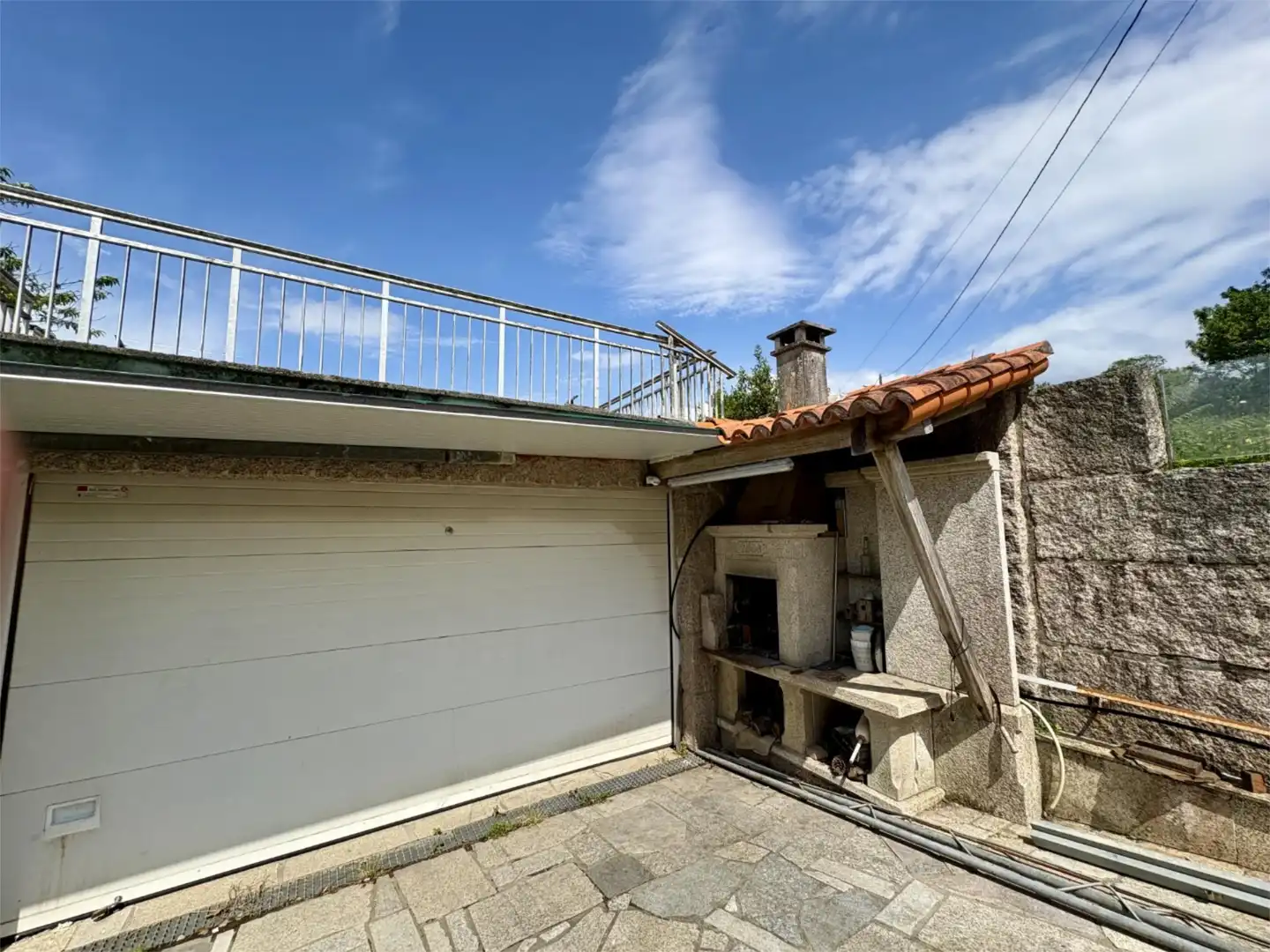 Casa o xalet en venda a Rúa Santa Lucía, 1, Meaño Terrassa de Casa o xalet en venda en Meaño amb Aire condicionat, Calefacció i Jardí privat