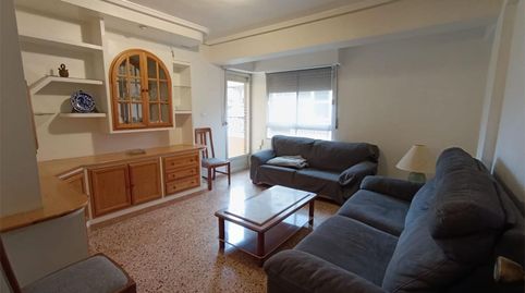 Foto 2 von Wohnung zur Miete in Calle San Crispín, 28, Plaza de Toros - Avenida Chapí - Trinquete, Elda