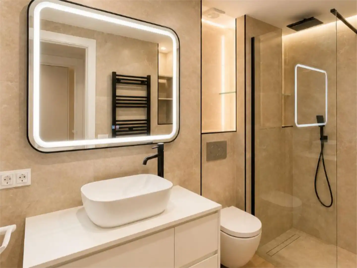 Apartments for rent in Carrer de Jordi Villalonga I Velasco, 2, Nord Bathroom of Apartments for rent in Palma de Mallorca with Air Conditioner