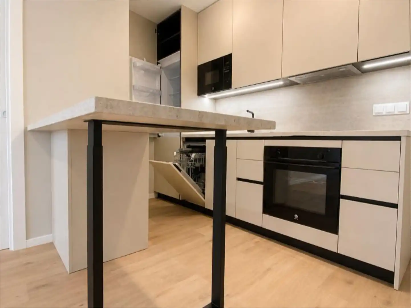 Apartments for rent in Carrer de Jordi Villalonga I Velasco, 2, Nord Kitchen of Apartments for rent in Palma de Mallorca with Air Conditioner