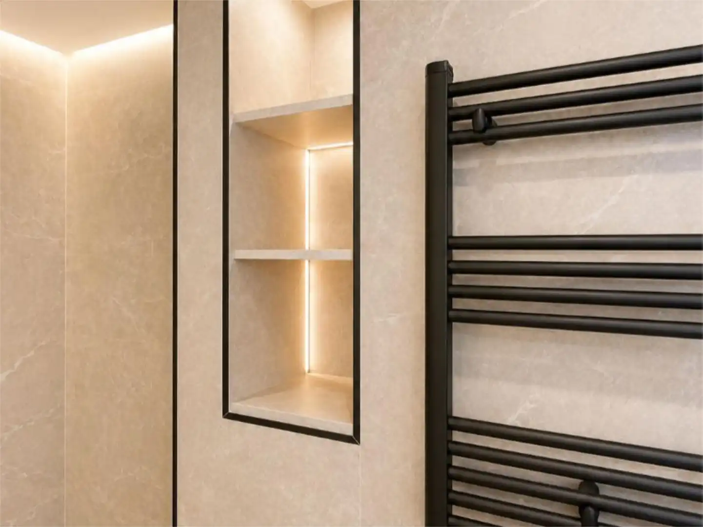 Apartments for rent in Carrer de Jordi Villalonga I Velasco, 2, Nord Bathroom of Apartments for rent in Palma de Mallorca with Air Conditioner